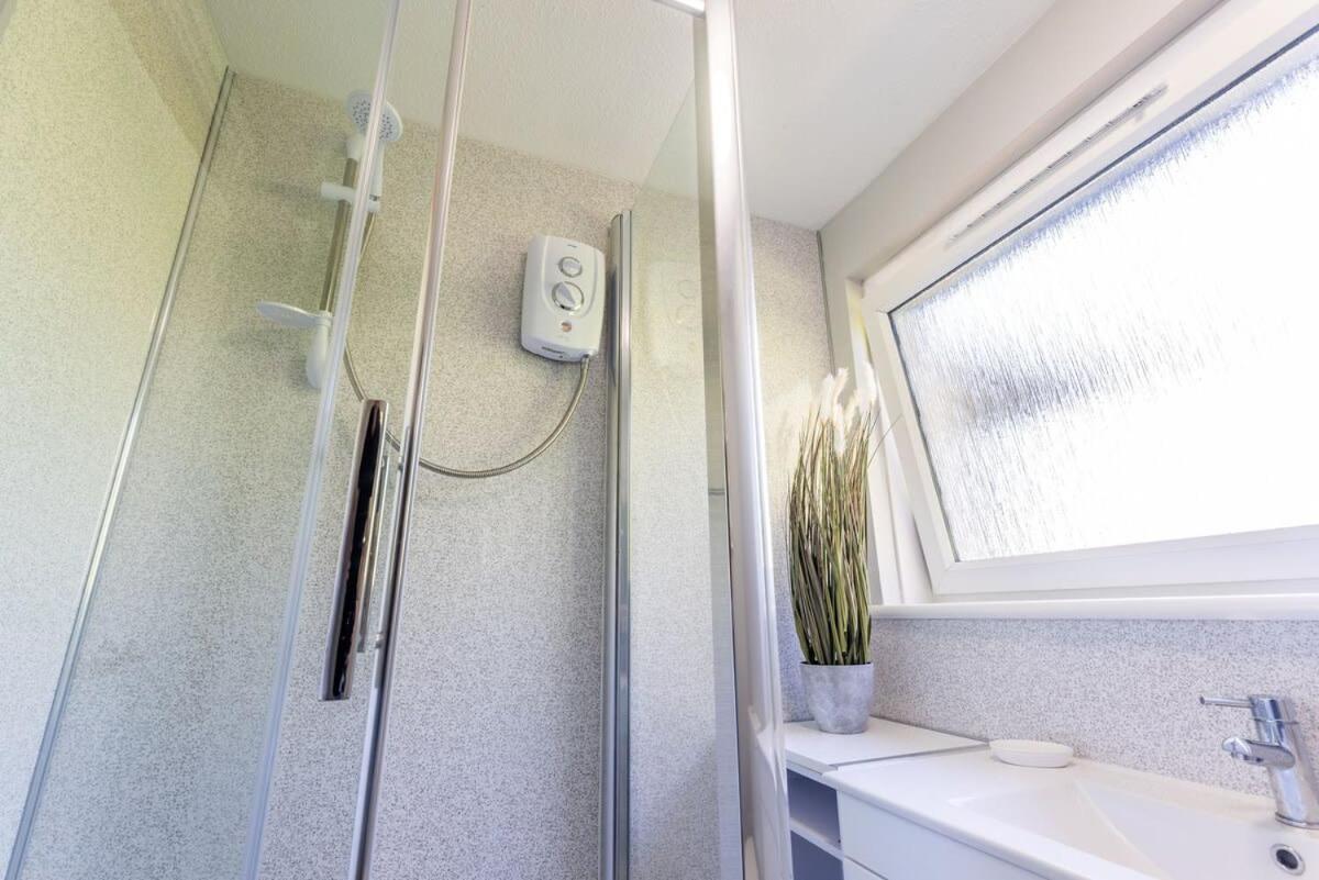 Stunning City Centre 1 Bed With Free Parking Glasgow Extérieur photo